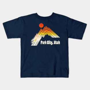 Park City Utah 70s/80s Retro Souvenir Style Skiing Kids T-Shirt